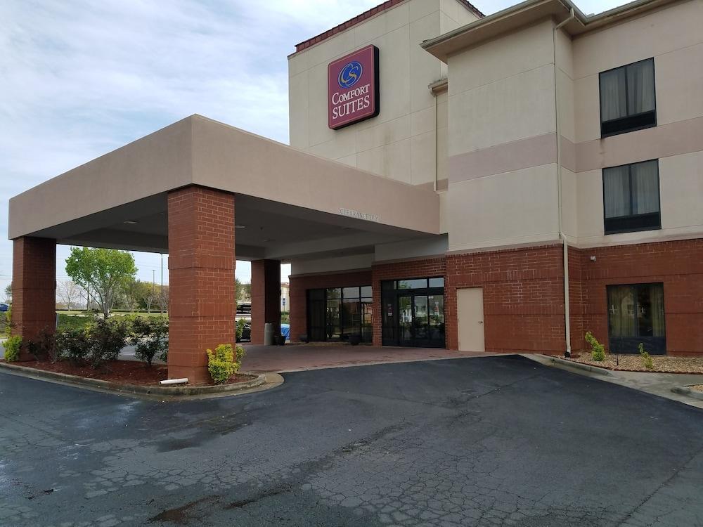 Comfort Suites Macon Exterior photo